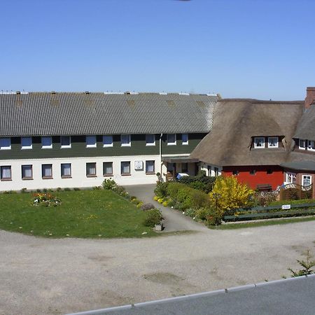 Ferienwohnungen Im Hotel Garni Zur Post Utersum Kamer foto