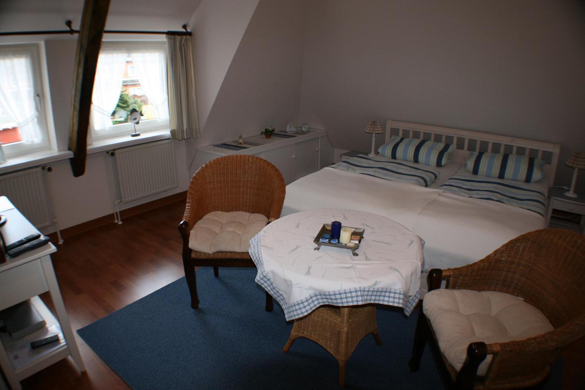 Ferienwohnungen Im Hotel Garni Zur Post Utersum Kamer foto