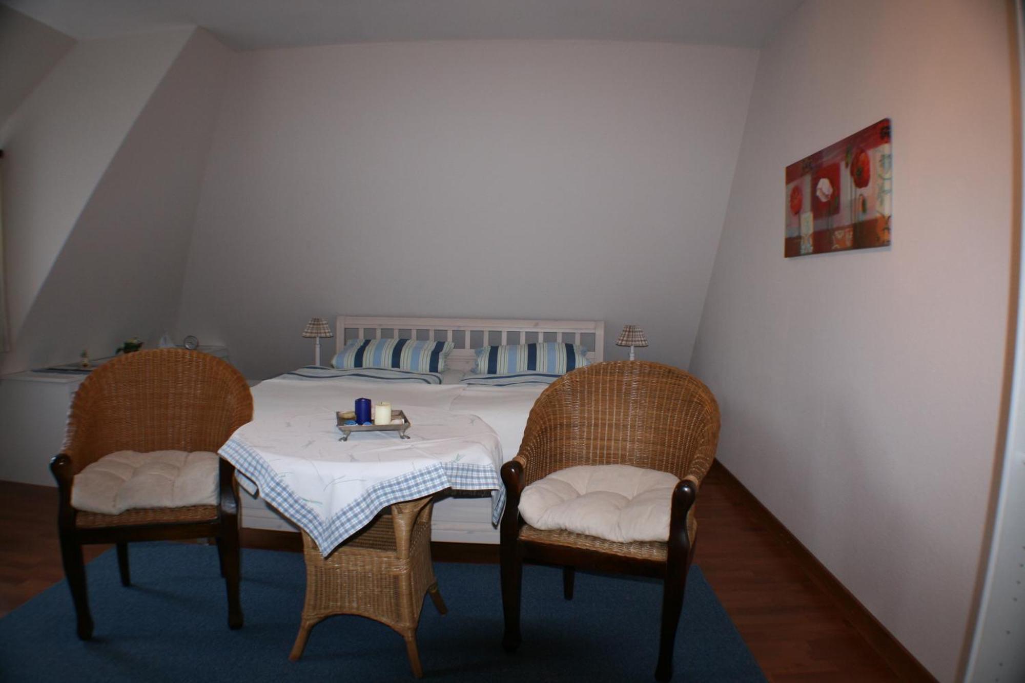 Ferienwohnungen Im Hotel Garni Zur Post Utersum Kamer foto