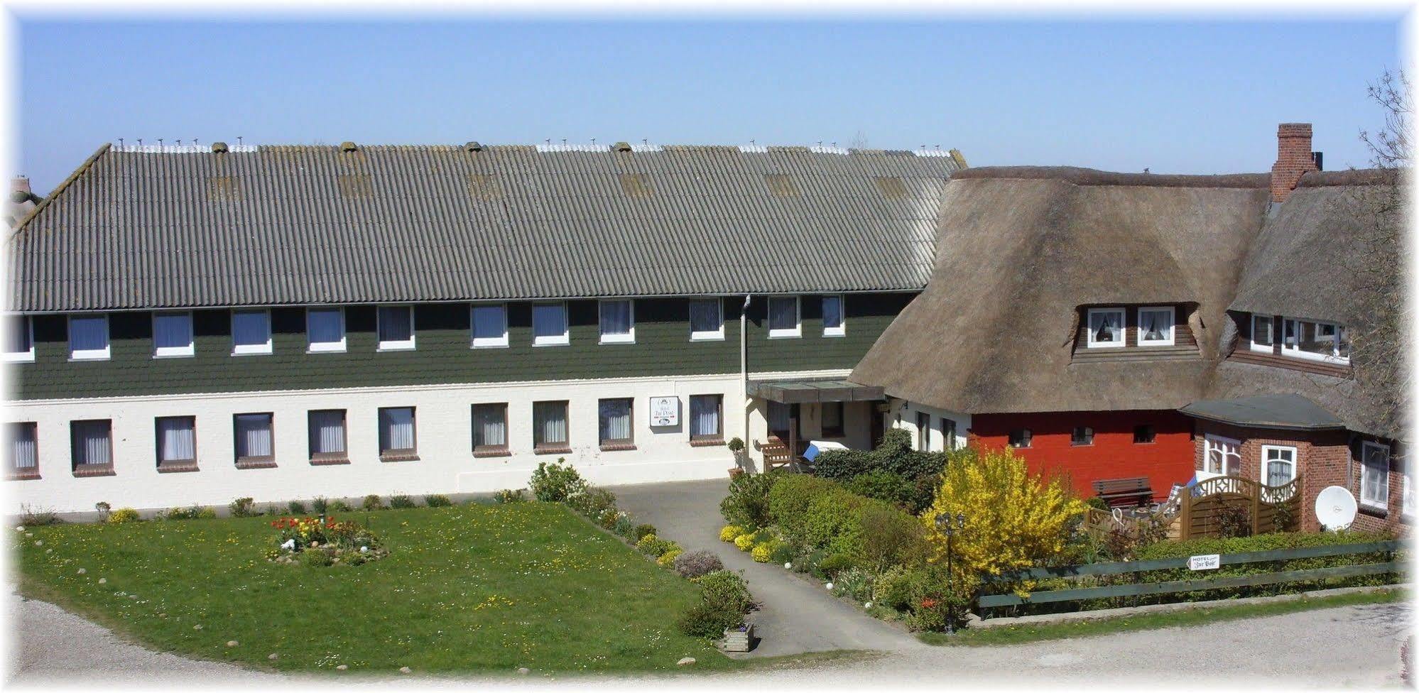 Ferienwohnungen Im Hotel Garni Zur Post Utersum Buitenkant foto